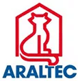 Logo Araltec: Un chat stylisé rouge assis dans un contour de maison, avec le nom Araltec en lettres bleues dessous.